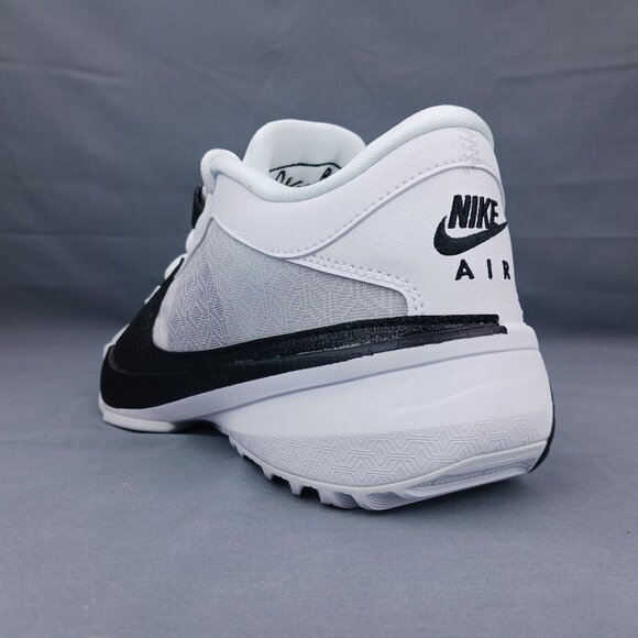 Nike Giannis Freak 5 Men's Running Shoes White Black DZ2946 100 Sizes 9-12 - Picture 6 of 9
